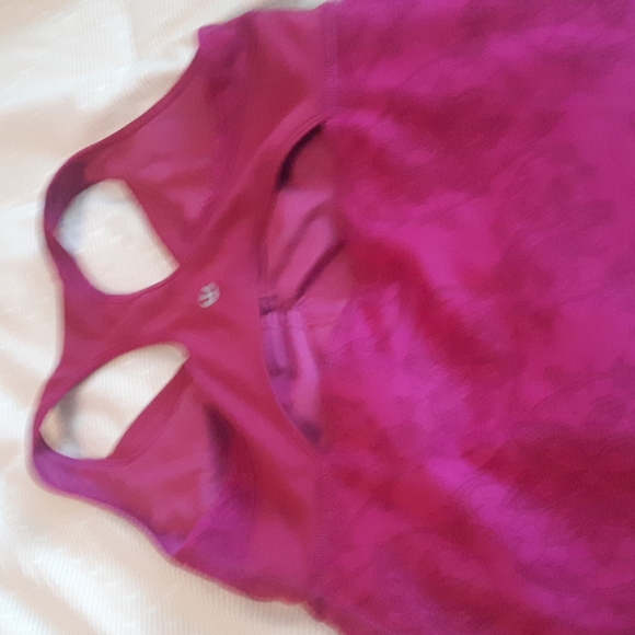 Pink lululemon tank - Picture 3 of 3